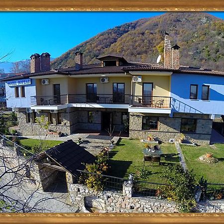 Voreas Hotel Káto Loutrákion Esterno foto